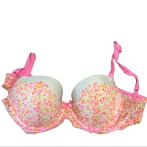 Victoria’s Secret bra